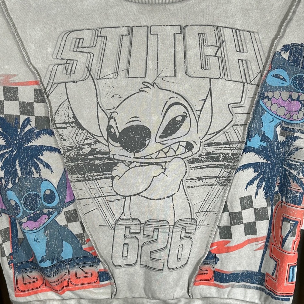Disney Stitch 626 Cool Gray Mineral Wash Graphic Sweatshirt‎ Large Brand New